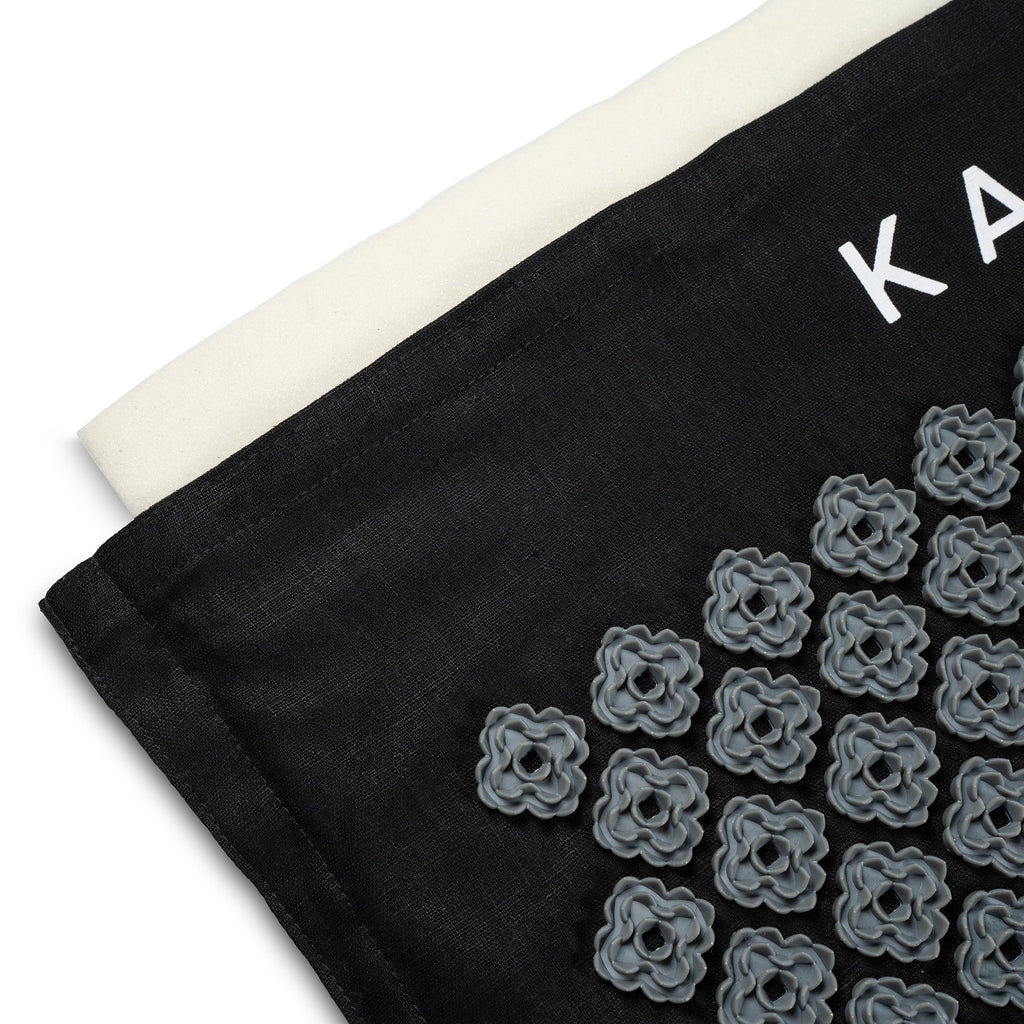 Kanjo Acupressure Mat Set Mat: 24 X 34 Inch / Pillow: 6 X 22 Inch Black White KANMATXL