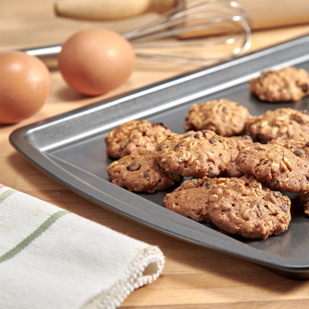 Mainstays 3PC Nonstick Cookie Set, 11.2" x 17.2", 10.2" x 15.2", 9.2" x 13.2", Gray