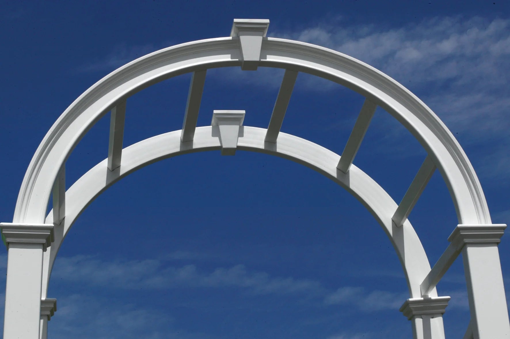 Vita 49" L x 24" W x 91.6" H Vienna Classic Vinyl Arbor, White, VA68144