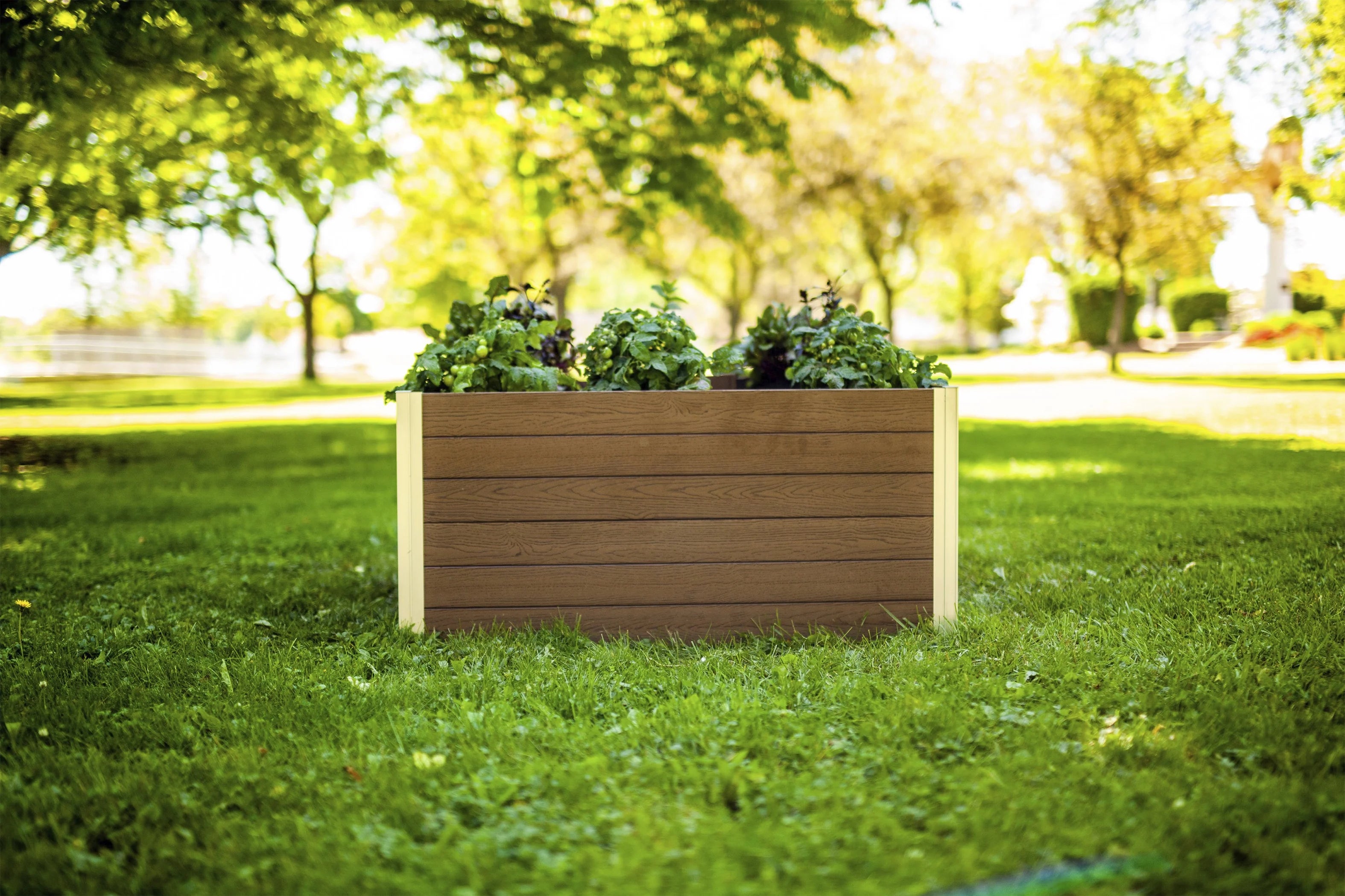 Vita Urbana 4'L x 4'W x 22"H Vinyl Keyhole Composting Garden, Espresso Brown, VT17501